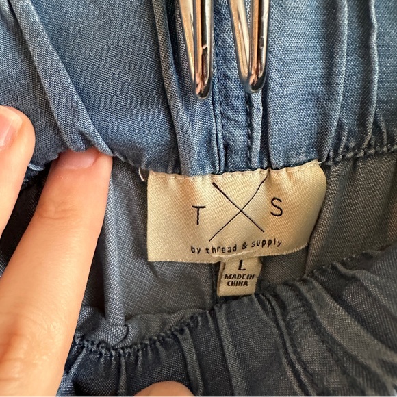 NWT Thread & Supply Chambray Wide Leg Crop Pants Large - Picture 4 of 13